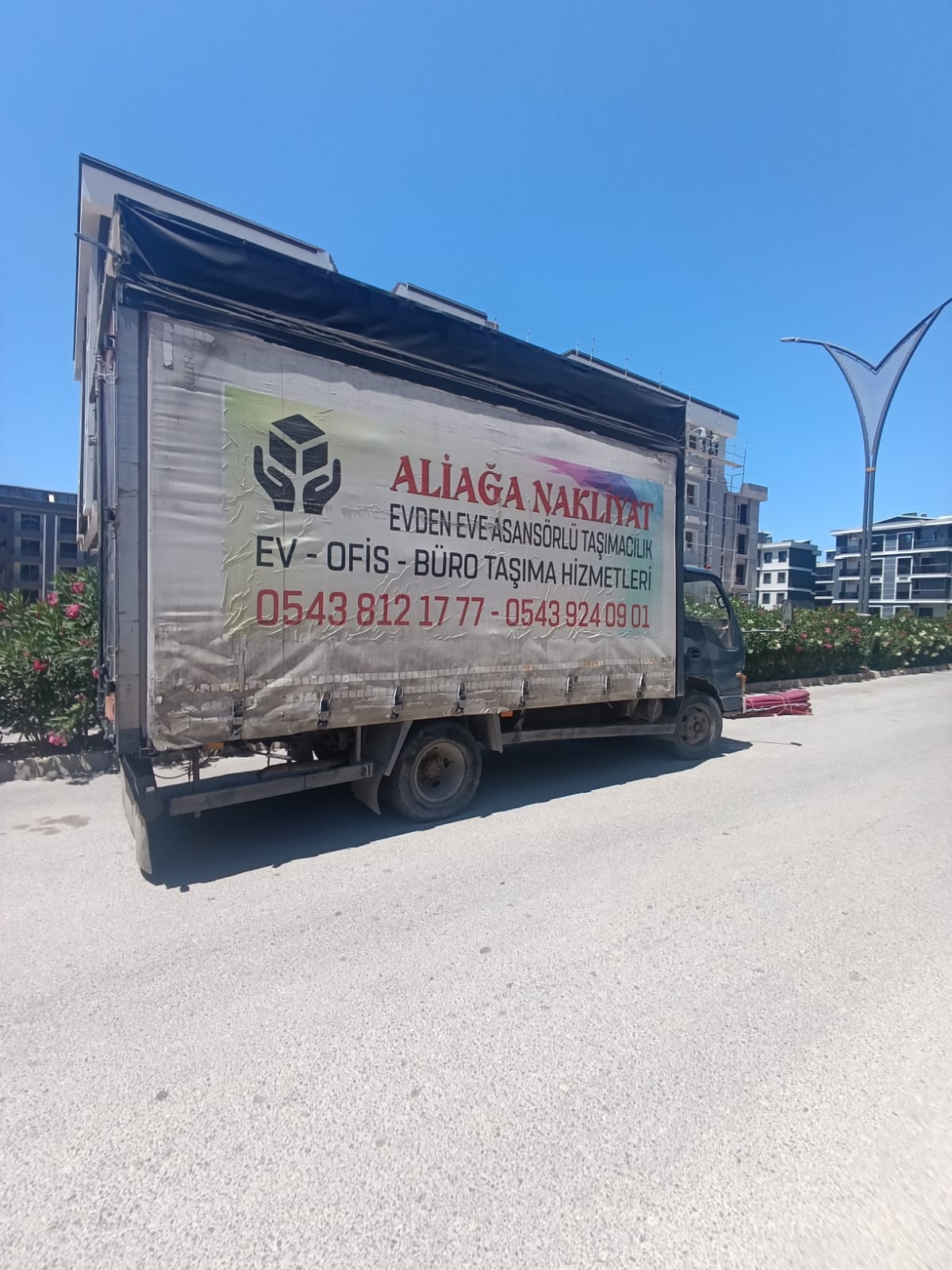 Aliağa nakliyat kamyonu evden eve asansörlü taşımacılık